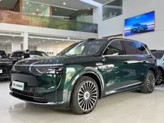 2025 Aito M8 EREV Ultra 53.4kWh 6-seat 192-line LiDAR, зелёный — фото 1