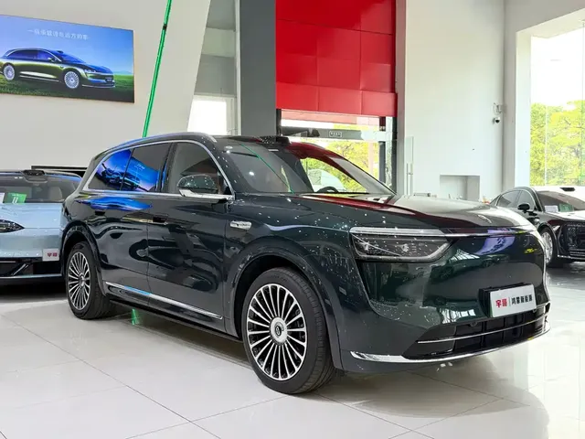2025 Aito M8 EREV Ultra 53.4kWh 6-seat 192-line LiDAR