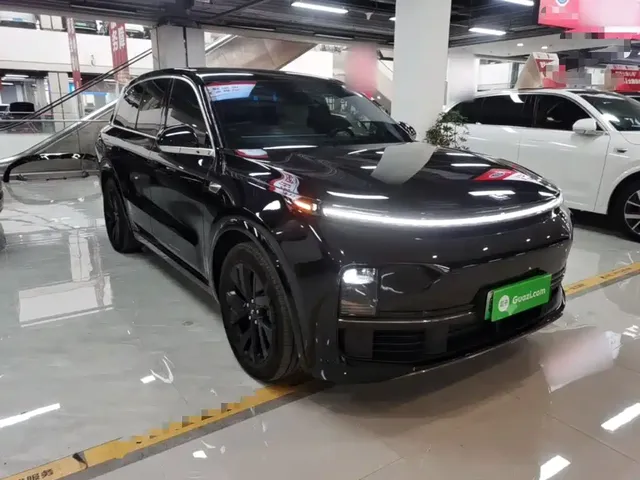 2023 Li Auto L8