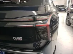 2023 Hongqi HS3 1.5T 2WD, чёрный — фото 8