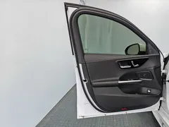 2023 Mercedes-Benz C-Class C 260 L Sport, белый — фото 13