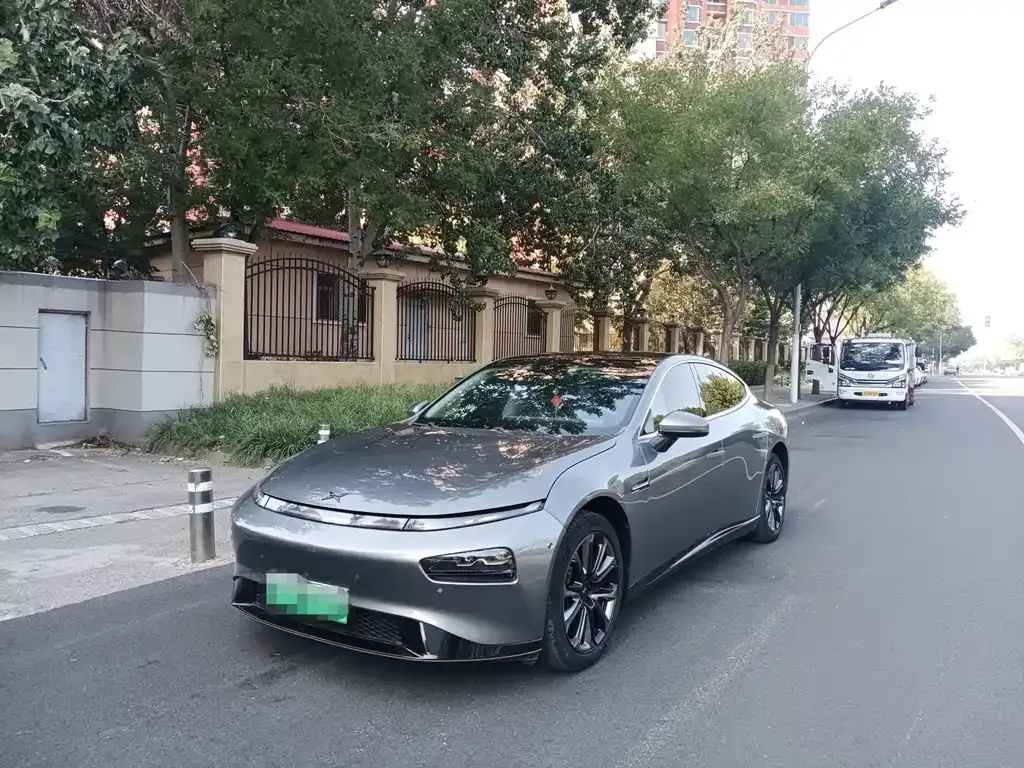 2022 Xpeng P7 670N