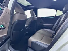 2021 Lexus ES 200 Excellence, белый — фото 7