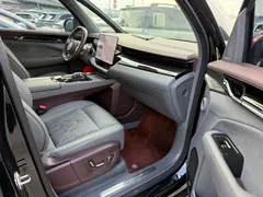 2024 Zeekr 009 6-Seat Executive 4WD 108kWh, чёрный — фото 9