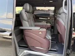 2024 Zeekr 009 6-Seat Executive 4WD 108kWh, чёрный — фото 12