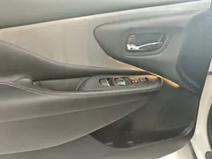 2021 Nissan Murano 2.5L XL 2WD Luxury, белый — фото 6