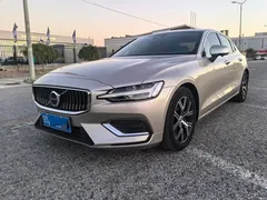 2024 Volvo S60 B4 Luxury — фото 1