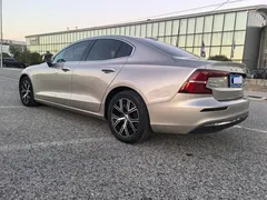 2024 Volvo S60 B4 Luxury — фото 3