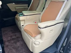 2021 Toyota Alphard Hybrid 2.5L Premium, чёрный — фото 6
