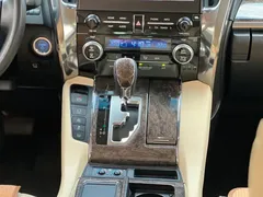 2021 Toyota Alphard Hybrid 2.5L Premium, чёрный — фото 9