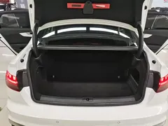 2021 Audi A4L 40 TFSI, белый — фото 18