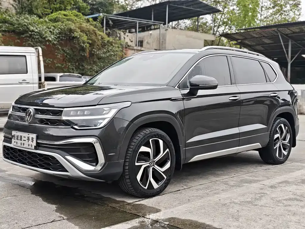 2023 Volkswagen Tharu 300TSI 2WD