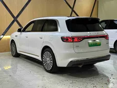 2025 Aito M8 EV Ultra 6-Seat 4WD 192-beam LiDAR, белый — фото 24