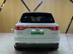 2025 Aito M8 EV Ultra 6-Seat 4WD 192-beam LiDAR, белый — фото 25