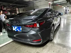 2022 Lexus ES 300h Executive, чёрный — фото 8