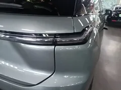 2022 Nio ES7 100kWh Launch Edition, зелёный — фото 8