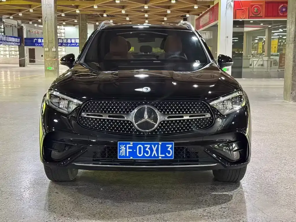 2023 Mercedes-Benz GLC 300 L 4MATIC Sport 5-seat