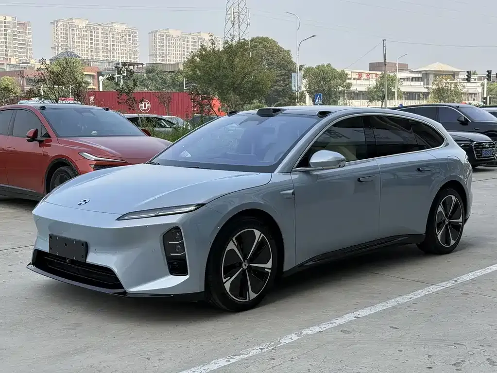 2025 Nio ET5T 75kWh Touring