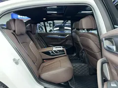 2022 BMW 5 Series 535Le PHEV Pioneer M Sport Package, белый — фото 10