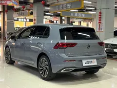 2023 Volkswagen Golf 280TSI DSG Pro — фото 8