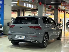 2023 Volkswagen Golf 280TSI DSG Pro — фото 10
