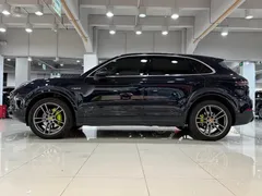 2021 Porsche Cayenne E-Hybrid 2.0T PHEV, чёрный — фото 4