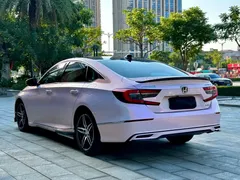 2022 Honda Accord 2.0L Hybrid Premium — фото 4