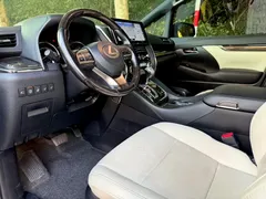 2020 Lexus LM 300h 7-seat, чёрный — фото 5