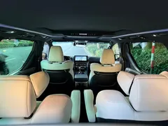2020 Lexus LM 300h 7-seat, чёрный — фото 11