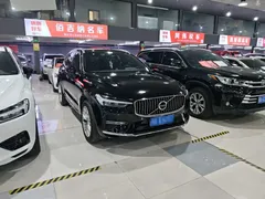 2022 Volvo XC60 4WD Luxury, чёрный — фото 3