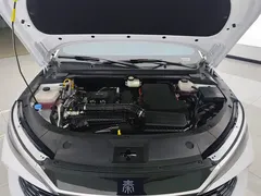 2025 BYD Qin L PHEV 80km Leading Smart Driving, белый — фото 10