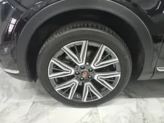 2022 Hongqi HS5 2.0T 4WD, чёрный — фото 23