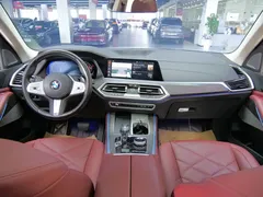 2022 BMW X5 30Li Premium M Sport Package, белый — фото 17