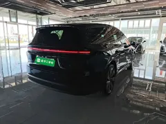 2025 Li Auto i8 Standard, чёрный — фото 7