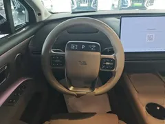 2025 Li Auto i8 Standard, чёрный — фото 11