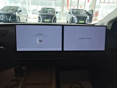 2025 Li Auto i8 Standard, чёрный — фото 13