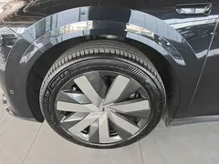 2025 Li Auto i8 Standard, чёрный — фото 23