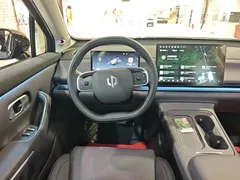 2026 Leapmotor C16 EV 580 Premium 6-seat — фото 11
