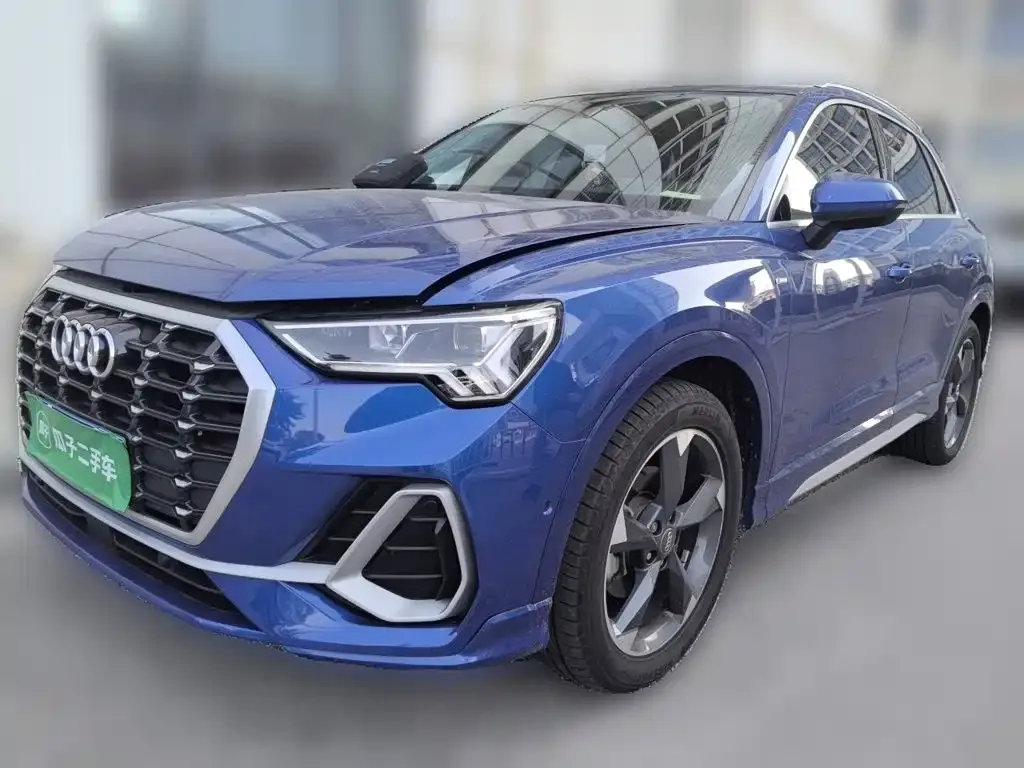 2020 Audi Q3 35 TFSI Fashion Sport