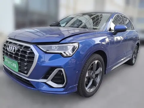 2020 Audi Q3 35 TFSI Fashion Sport