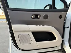 2025 Li Auto i6 2WD Standard, белый — фото 12