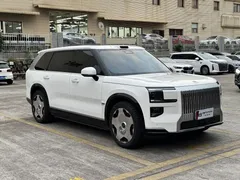 2026 Zeekr 9X Ultra 70kWh 6-seater, белый — фото 3