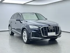 2021 Audi Q7 55 TFSI quattro S line Sport, чёрный — фото 3