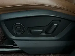 2021 Audi Q7 55 TFSI quattro S line Sport, чёрный — фото 20