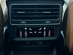2021 Audi Q7 55 TFSI quattro S line Sport, чёрный — фото 27