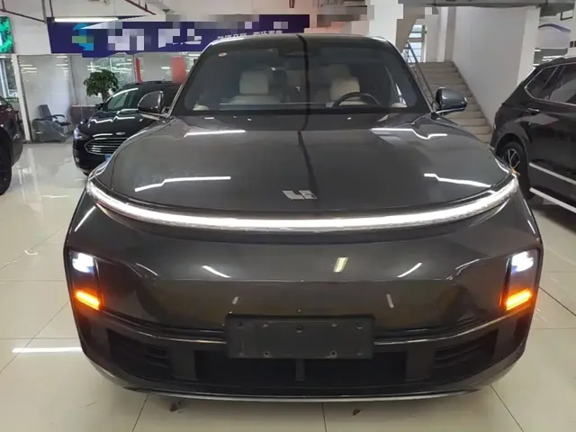2023 Li Auto L8 Air