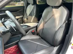 2022 Changan UNI-V 1.5T Premium, белый — фото 10