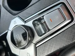 2022 Changan UNI-V 1.5T Premium, белый — фото 14