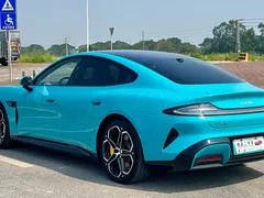 2024 Xiaomi SU7 RWD Long Range Advanced ADAS Pro, синий — фото 7