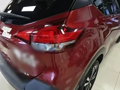 2021 Nissan Kicks 1.5L XL CVT — фото 8